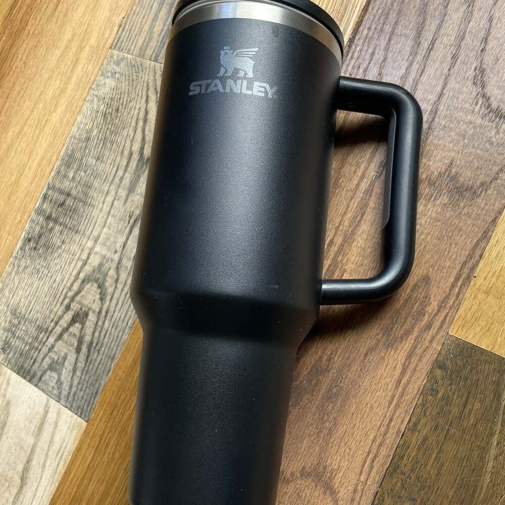 Stanley Quencher H2.0 40 oz Black Insulated Tumbler Handle Travel Cup Lid